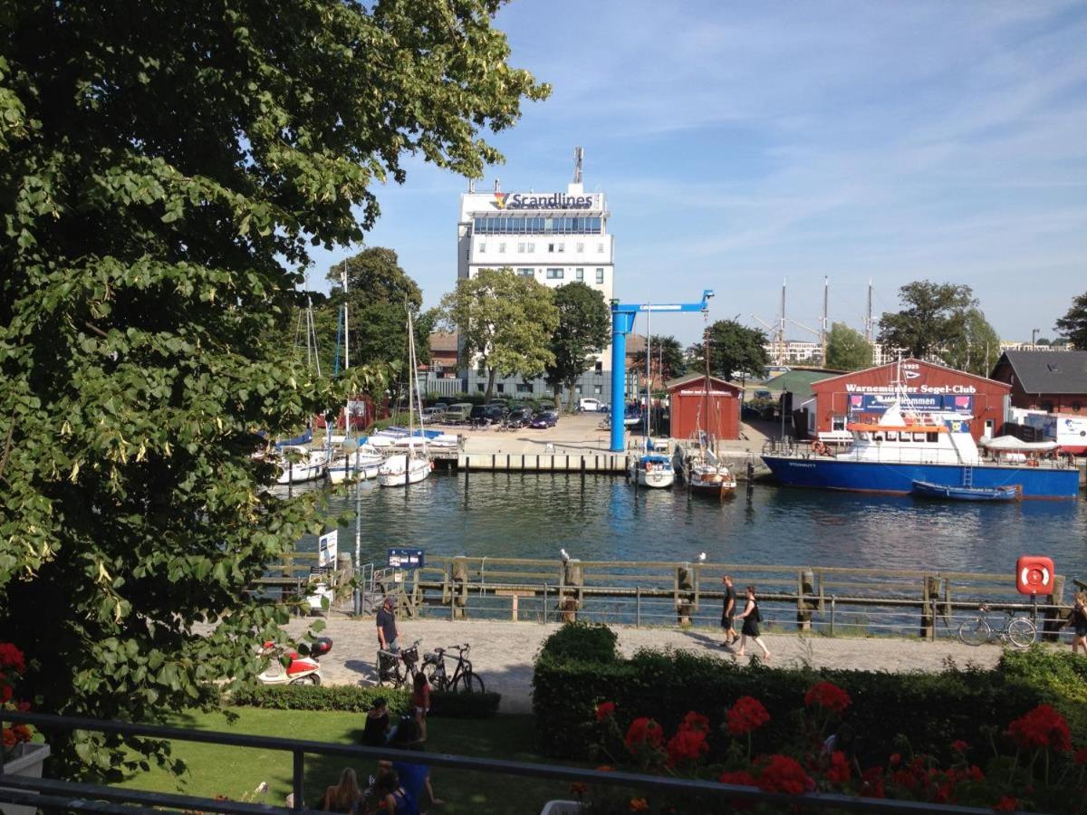 Doppelzimmer Rondell, Direkt Am Alten Strom Rostock Bagian luar foto